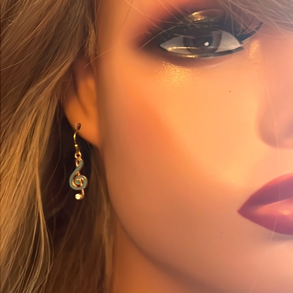 🎵Musical Note Earrings - Picture 3 of 3